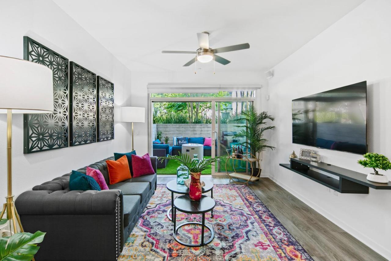 Fairfax District Chic City Oasis 2 Bedroom Apt With Den 136 Los Angeles Exteriér fotografie