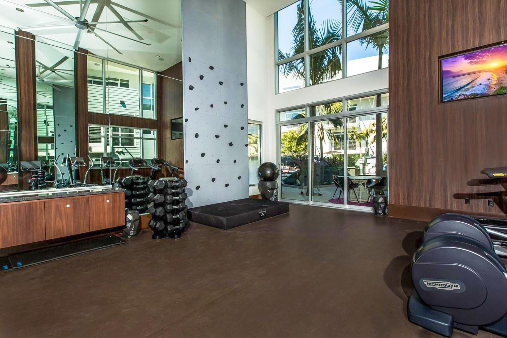 Fairfax District Chic City Oasis 2 Bedroom Apt With Den 136 Los Angeles Exteriér fotografie